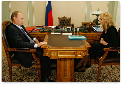 В.В.Путин провел встречу с Министром здравоохранения и социального развития России Т.А.Голиковой