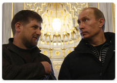 Председатель Правительства Владимир Путин посетил Мечеть имени первого президента Чечни Ахмат-Хаджи Кадырова в Грозном|16 октября, 2008|16:30