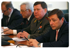 Governor of the Krasnoyarsk Territory Alexander Khloponin at a meeting to organise an innovative cluster for "solar" energy|21 october, 2008|11:30