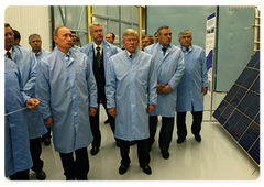 Prime Minister Vladimir Putin visited the Reshetnev Information Satellite Systems company|21 october, 2008|12:30
