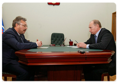 Prime Minister Vladimir Putin visited United Russia Party’s Public Reception Office|22 october, 2008|18:30