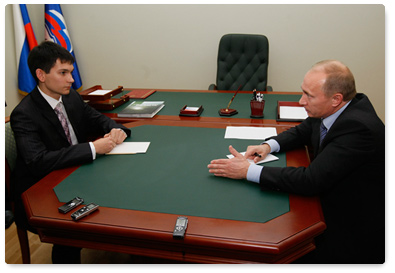 Председатель Правительства Российской Федерации В.В.Путин посетил общественную приемную партии «Единая Россия»