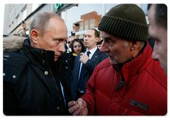 Председатель Правительства Российской Федерации В.В.Путин посетил общественную приемную партии «Единая Россия»|22 октября, 2008|18:30