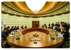 Prime Minister Vladimir Putin attended a meeting of the Shanghai Cooperation Organisation's Council of Heads of Government|30 october, 2008|08:00