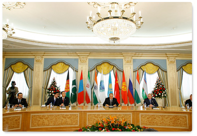 В.В.Путин принял участие во встрече Президента Республики Казахстан Н.Назарбаева с участниками заседания Совета глав правительств стран-членов ШОС