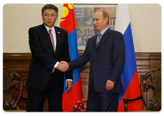 Prime Minister Vladimir Putin met with Mongolian Prime Minister Sanjaagiin Bayar|30 october, 2008|16:00