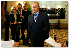 Председатель Правительства Российской Федерации В.В.Путин по  завершению своего рабочего визита в Республику Казахстан пообщался с представителями российских СМИ
