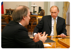 Prime Minister Vladimir Putin met with Culture Minister Alexander Avdeyev and Mariinsky Theatre Artistic Director Valery Gergiev|1 november, 2008|16:30