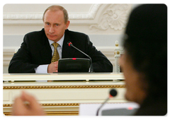 Prime Minister Vladimir Putin met with Muammar Gaddafi, the Leader of the Libyan Revolution|1 november, 2008|19:00