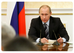 Prime Minister Vladimir Putin chaired a meeting on the economy|10 november, 2008|15:00