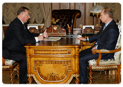 Prime Minister Vladimir Putin held a meeting with Transneft CEO Nikolai Tokarev|12 november, 2008|18:00