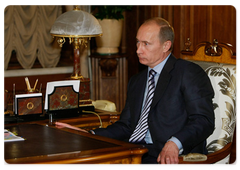 Prime Minister Vladimir Putin held a meeting with Transneft CEO Nikolai Tokarev|12 november, 2008|18:00