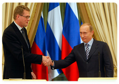 Vladimir Putin and Finnish Prime Minister Matti Vanhanen held a joint news conference on the results of their talks|12 november, 2008|18:30