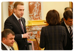 First Deputy Prime Minister Igor Shuvalov at a Cabinet meeting|13 november, 2008|12:30