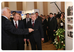 Prime Minister Vladimir Putin visited an exhibition devoted to the aftermath of Georgia’s attack on South Ossetia last August|24 november, 2008|22:35