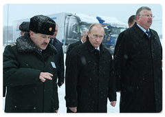 Prime Minister Vladimir Putin visited the Torfyanovka international transport crossing point on the Russian-Finnish border in the Leningrad Region|25 november, 2008|16:00