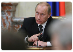 Vladimir Putin chaired a Cabinet meeting|27 november, 2008|14:00