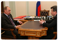 Prime Minister Vladimir Putin met with Governor of Yaroslavl Region Sergei Vakhrukhov|28 november, 2008|17:00