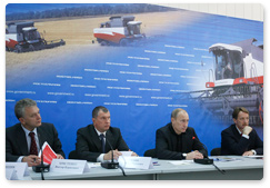 В.В.Путин провел совещание по вопросам развития сельскохозяйственного машиностроения