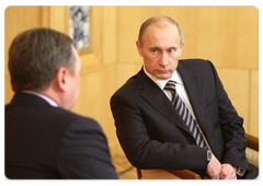 Prime Minister Vladimir Putin held a working meeting with Kyrgyz Prime Minister Igor Chudinov|12 december, 2008|14:07
