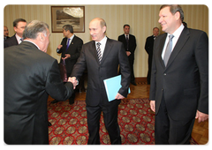 Prime Minister Vladimir Putin takes part in a meeting of the EurAsEC Interstate Heads of Government Council|12 december, 2008|15:10