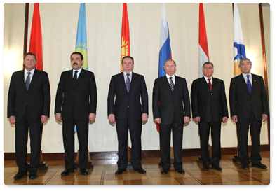 Vladimir Putin took part in a meeting of the EurAsEC Interstate Heads of Government Council
