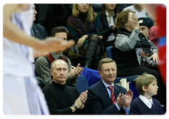 Prime Minister Vladimir Putin watched a Euroleague round 8 basketball match between CSKA Moscow and Real Madrid|17 december, 2008|22:00