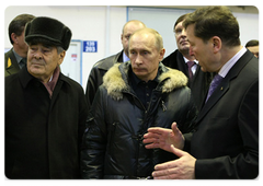 Председатель Правительства Российской Федерации В.В.Путин, находящийся с рабочей поездкой в г. Набережные Челны,  посетил Научно-технический центр ОАО «КАМАЗ»|19 декабря, 2008|15:04