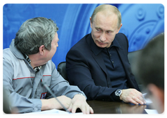 Prime Minister Vladimir Putin held a meeting on additional measures to stabilize and rehabilitate the country’s auto industry|19 december, 2008|14:00