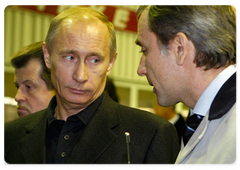 В.В.Путин посетил ОАО «Автодизель»|2 декабря, 2008|19:50