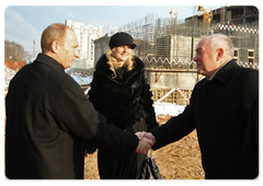 Vladimir Putin visited the construction site of the Federal Scientific Clinical Centre of Child Hematology, Oncology and Immunology|25 december, 2008|13:00