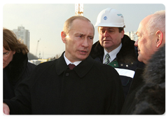 Vladimir Putin visited the construction site of the Federal Scientific Clinical Centre of Child Hematology, Oncology and Immunology|25 december, 2008|13:00