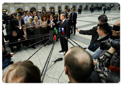 After the end of the televised question and answer session, Prime Minister Vladimir Putin gave an interview to the press|4 december, 2008|16:30