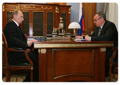 Prime Minister Vladimir Putin met with Vneshtorgbank Chairman Andrei Kostin|9 december, 2008|15:00