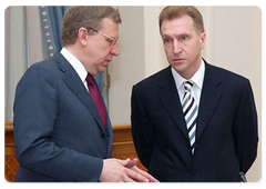 First Deputy Prime Minister Igor Shuvalov and Deputy Prime Minister Alexei Kudrin at the Cabinet meeting on May 15, 2008.|15 may, 2008|17:06