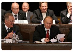 Prime Minister Vladimir Putin addresses a general meeting of the Russian Academy of Sciences|29 may, 2008|12:12