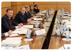 Russian Prime Minister Vladimir Putin chaired a conference on the development of the ship-building industry|13 may, 2008|13:15