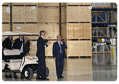 Vladimir Putin familiarized with the operation of the Severstalavto-Yelabuga auto assembly plant|27 may, 2008|15:22