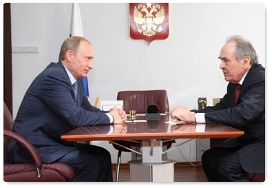 Prime Minister Vladimir Putin met with President Mintimer Shaimiyev of Tatarstan