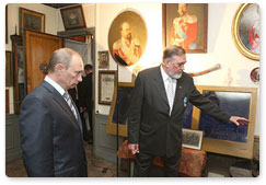 Председатель Правительства России В.В.Путин посетил музей лейб-гвардии казачьего Его Величества полка
