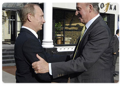 Russian Prime Minister Vladimir Putin met with King Juan Carlos I of Spain in informal atmosphere|19 june, 2008|20:00