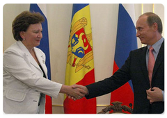 Russian Prime Minister Vladimir Putin met with Prime Minister of the Republic of Moldova Zinaida Greceanii|20 june, 2008|15:40