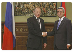 Prime Minister Vladimir Putin met with Serzh Sargsyan, President of the Republic of Armenia|24 june, 2008|19:00