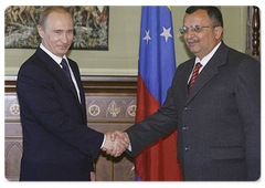 Prime Minister Vladimir Putin had a working meeting with the Venezuelan Vice President Ramon Carrizales|26 june, 2008|18:00