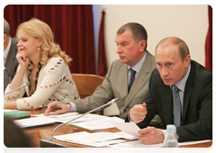 Russian Prime Minister Vladimir Putin addressed a meeting on drug production in the city of Kursk|19 june, 2008|16:00