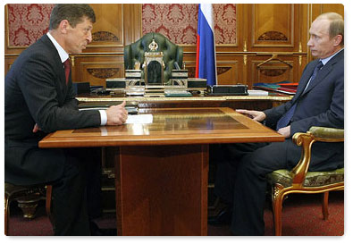 Prime Minister Vladimir Putin met with Regional Development Minister Dmitry Kozak