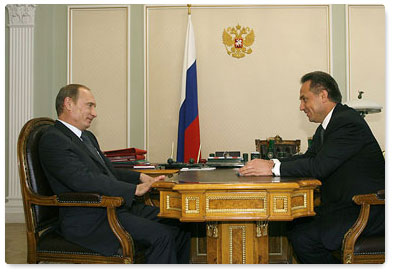 В.В.Путин провел рабочую встречу с министром спорта, туризма и молодежной политики РФ В.Л.Мутко