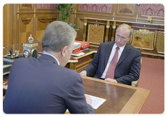 Vladimir Putin had a meeting with Minister of Industry and Trade Viktor Khristenko|9 july, 2008|13:00