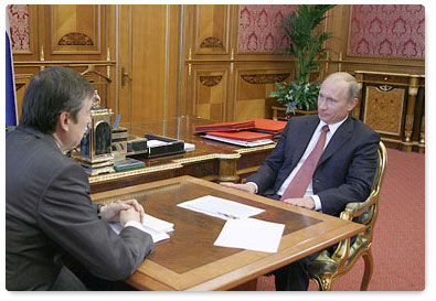 Vladimir Putin had a meeting with head of the Federal Financial Markets Service, Vladimir Milovidov