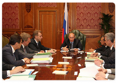 Председатель Правительства Российской Федерации В.В. Путин провел совещание по экономическим вопросам|14 июля, 2008|19:30